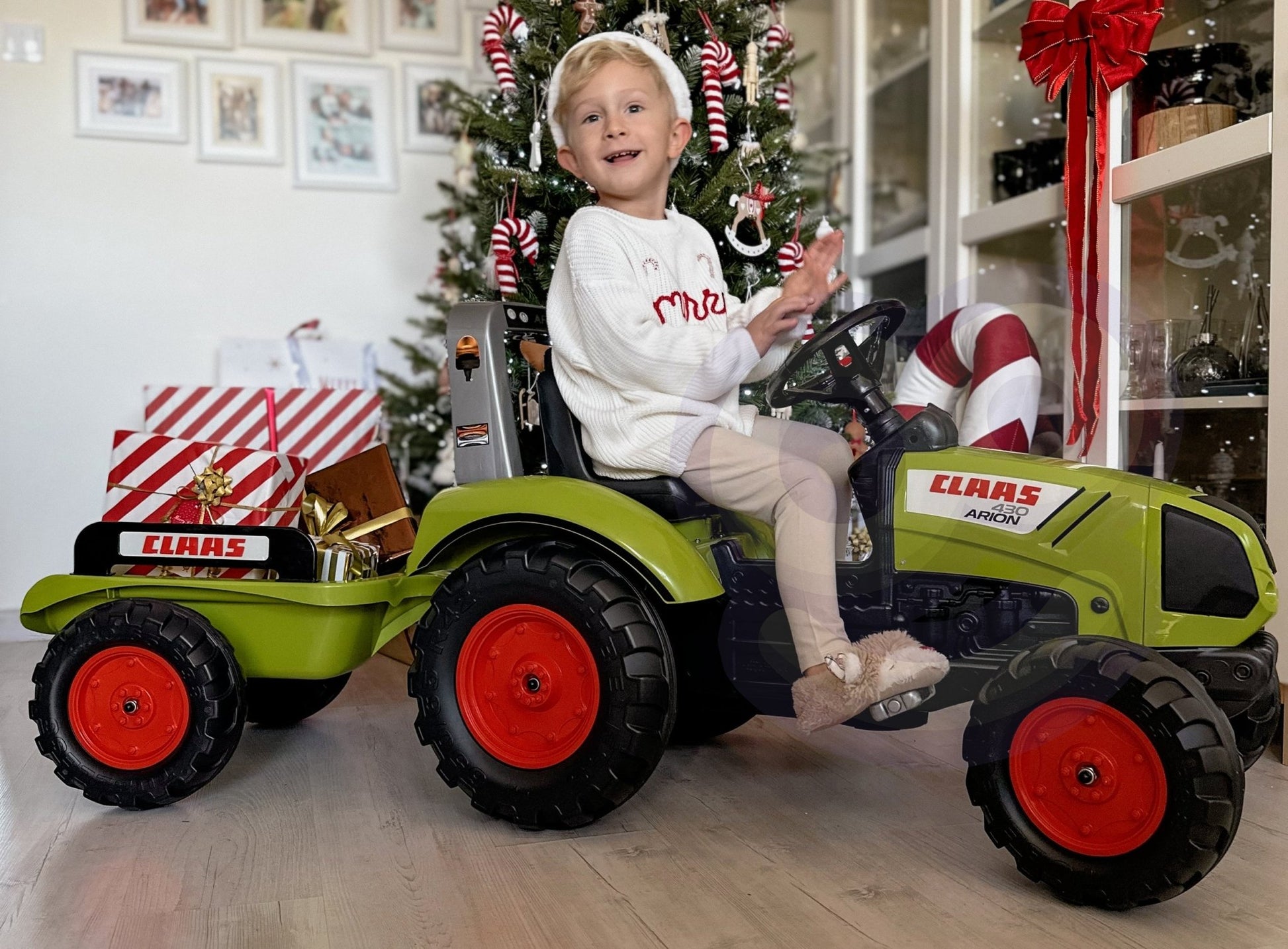 Pedalinis traktorius Claas Didelis su priekaba nuo 3 metų - DKhouse