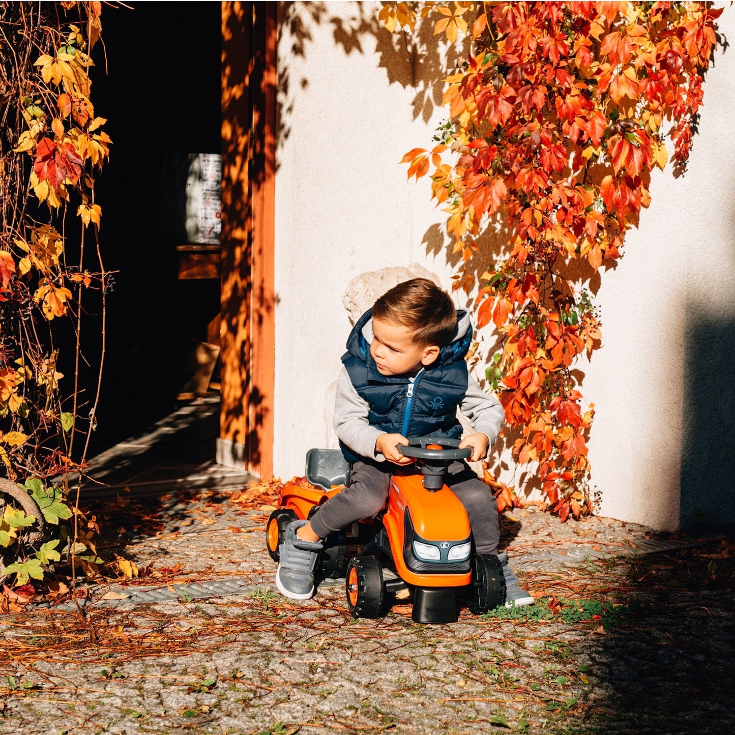 Traktorius Kubota Orange su priekaba + priedai 1 metų ir vyresni - DKhouse